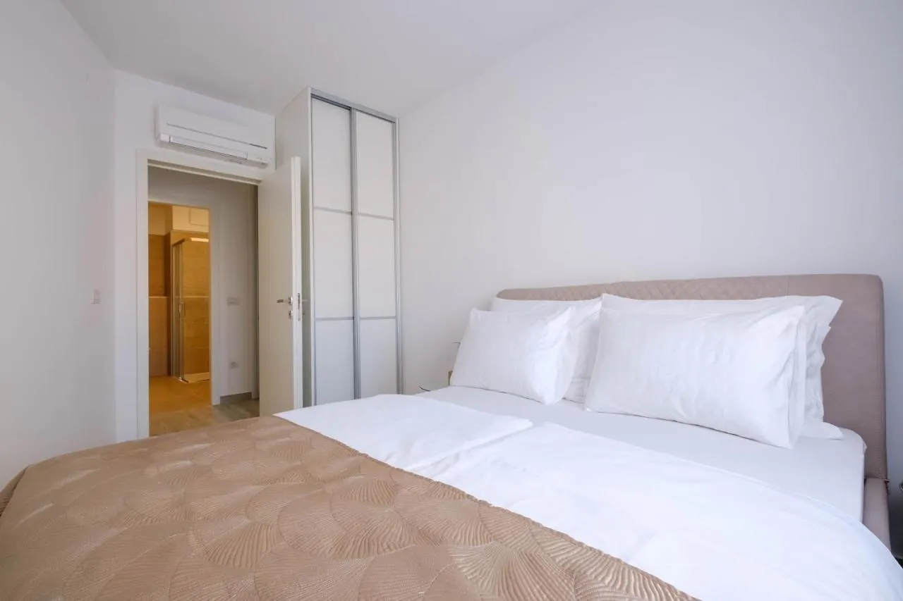 Mb Luxury Apartments Zadar 0*,
